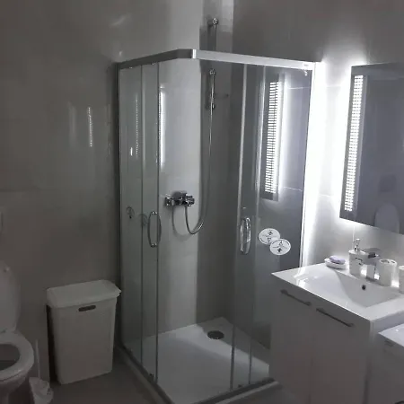 Apartman See Apartment *